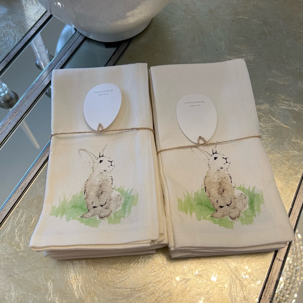 Pottery Barn - Hilltop Garden Bunny Napkins (2 Sets of Four)